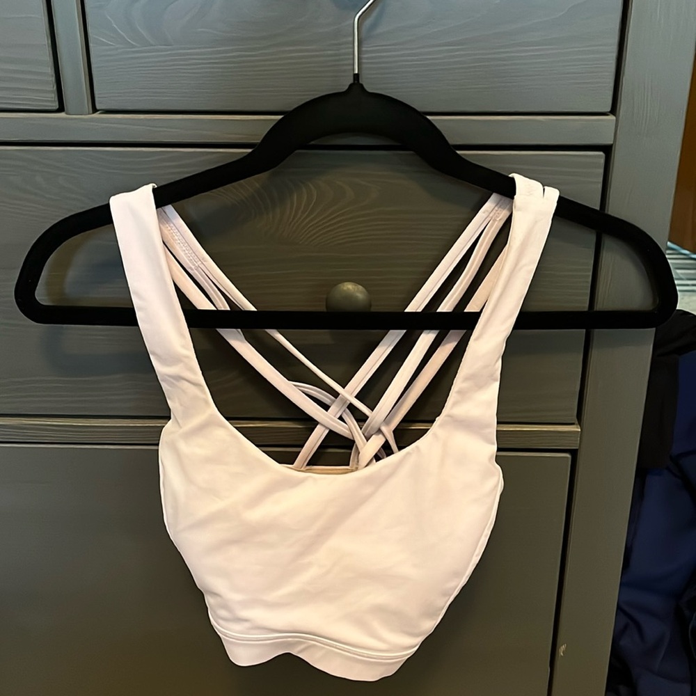 Lululemon sports bra size 6, lightly worn